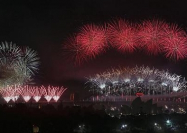 Fireworks explode in the sky above Sydney Harbour during the New Year ,2013