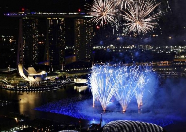 Singapore : NEW YEARS FIREWORKS